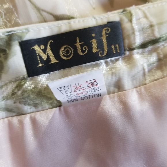 Peachy Pink Lace Floral Patchwork Midi Skirt - Picture 2 of 8